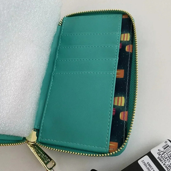 Loungefly Disney Tangled RAPUNZEL Princess Castle Glow-in-the-Dark Zip Wallet - Picture 12 of 13